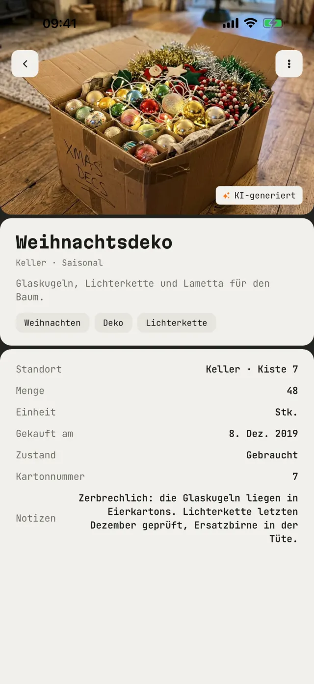 Karte einer Kiste mit Weihnachtsdeko: Keller, Kiste 7